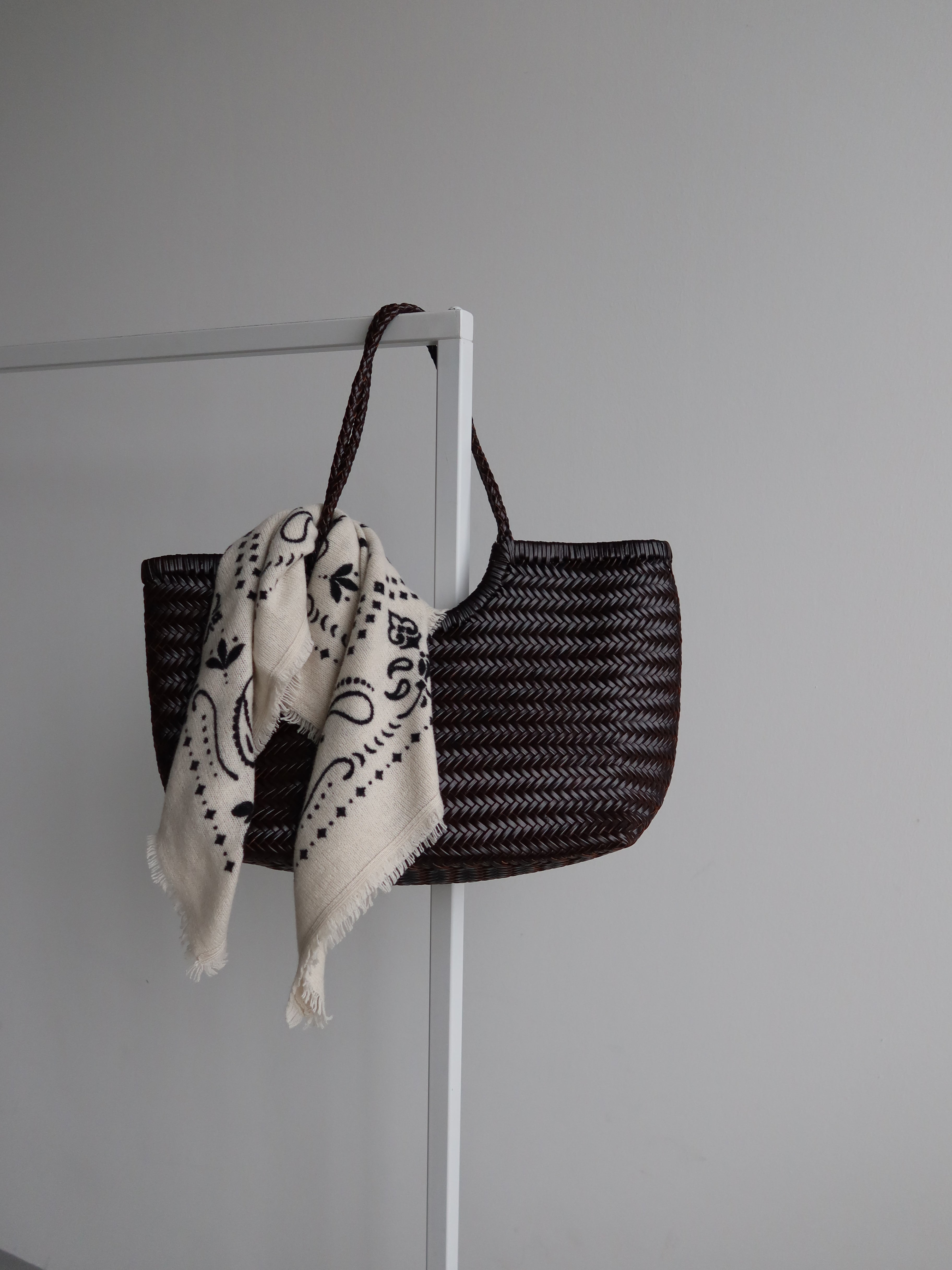 LARA SCARF OATMILK