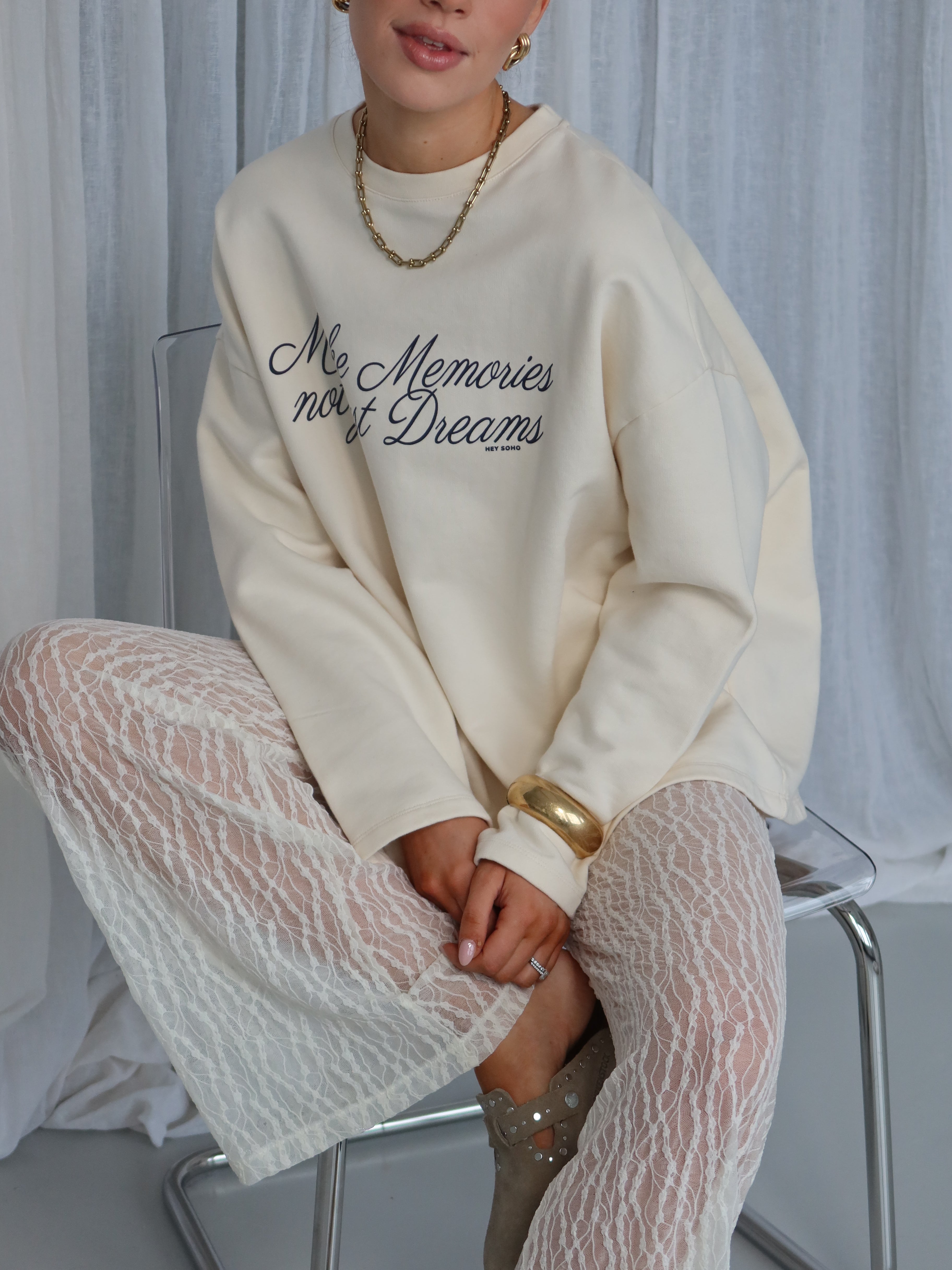 MAKE MEMORIES SWEATSHIRT