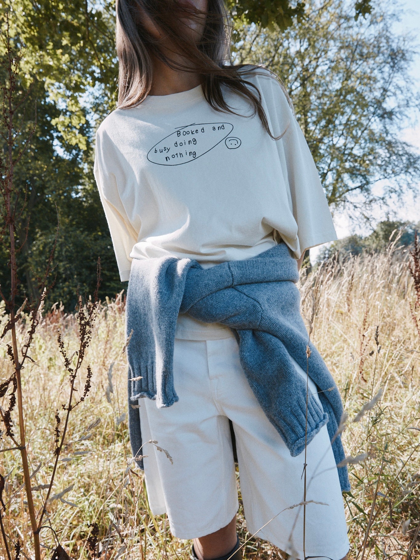 BOOKED & BUSY T-SHIRT OFF WHITE