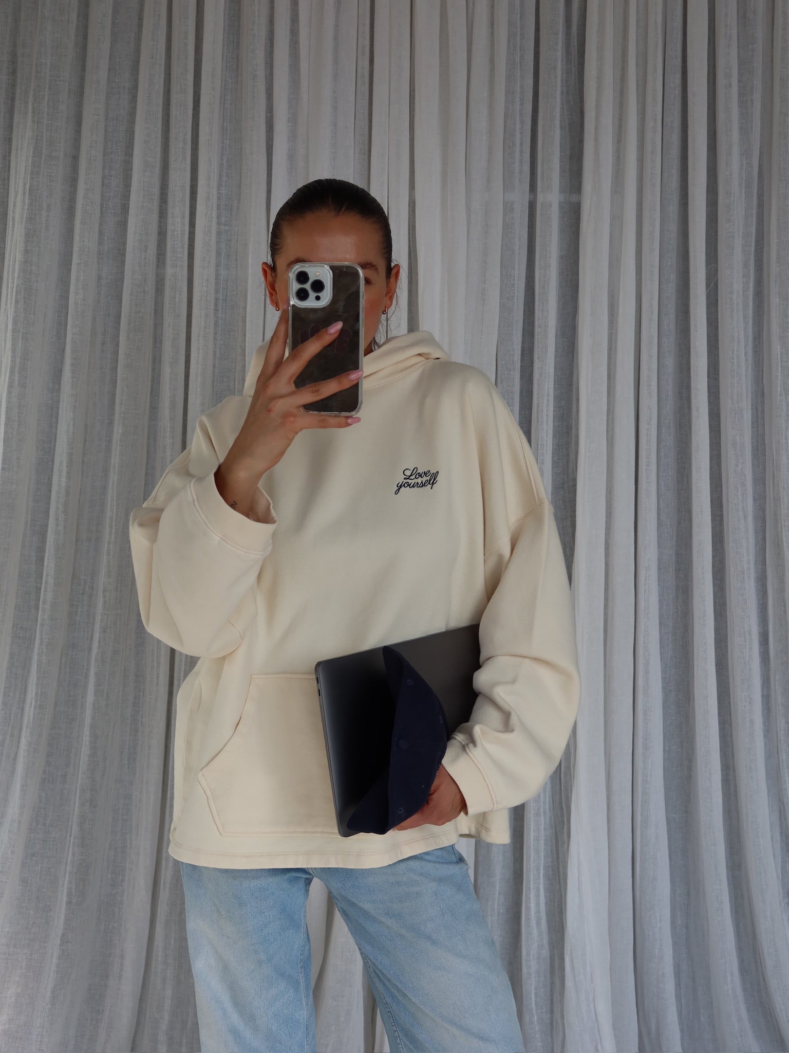LOVE YOURSELF HOODIE creme