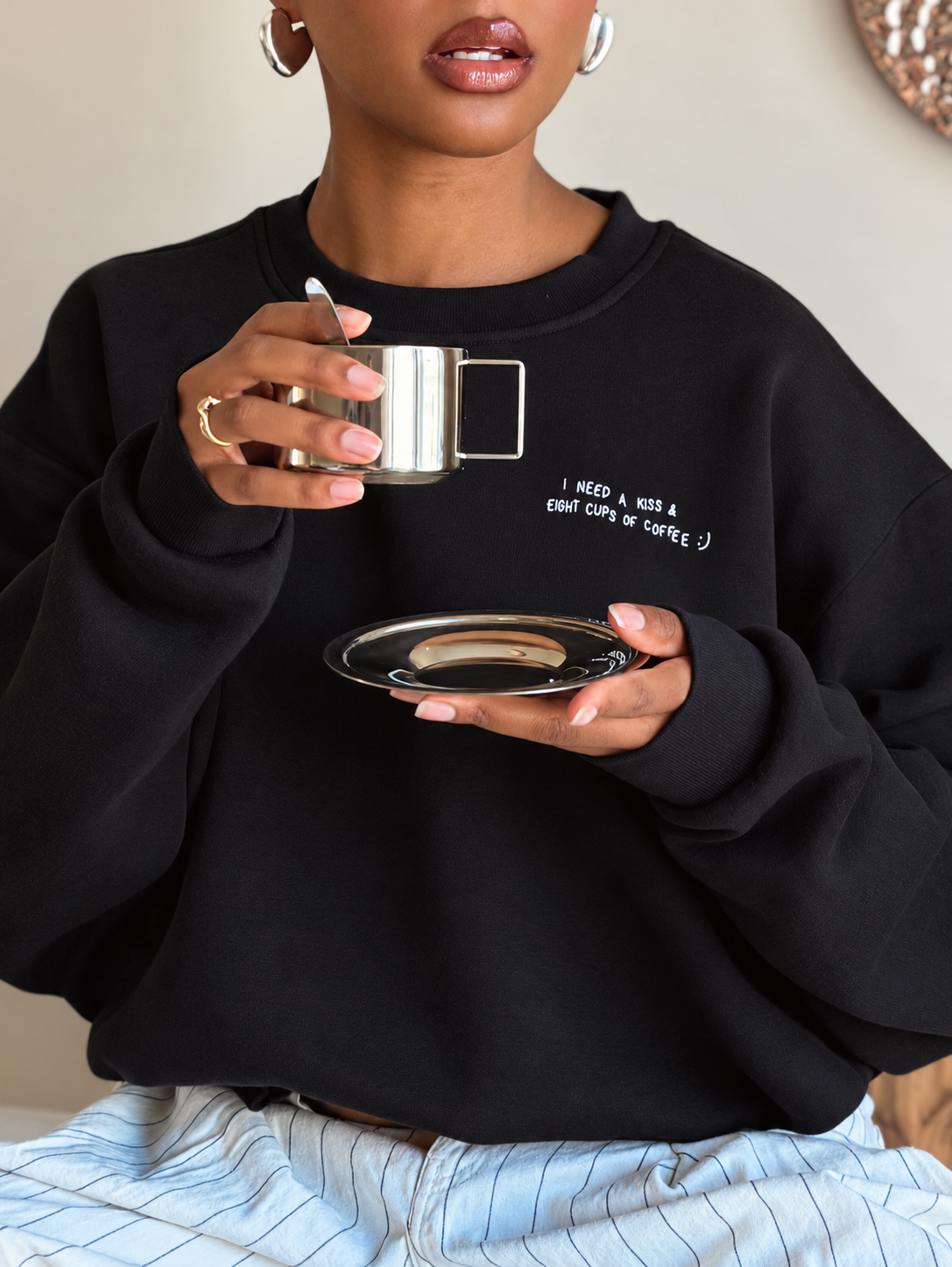 KISS & COFFEE SWEATSHIRT BLACK