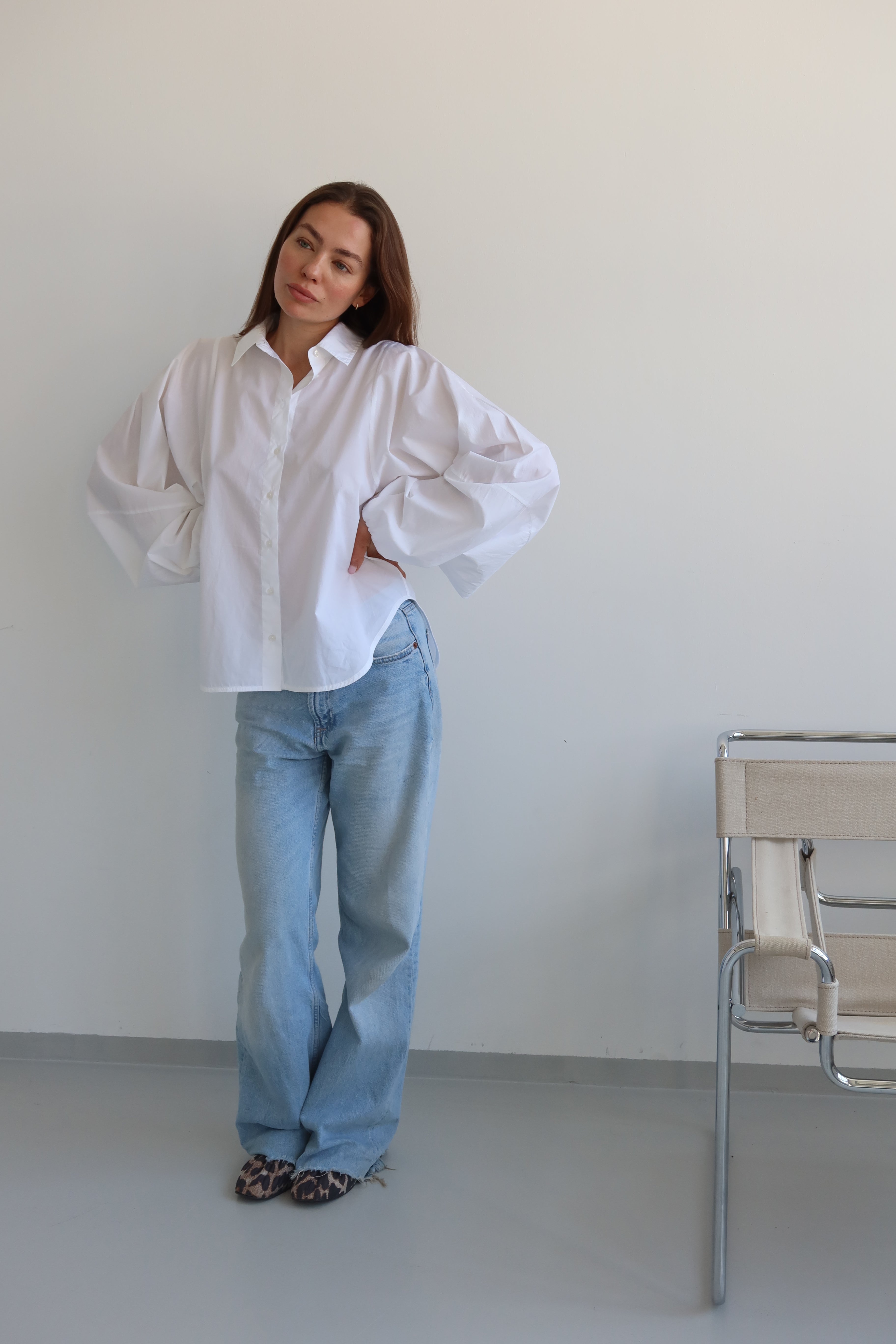 SOHO STUDIOS NOEMI VOLUME BLOUSE white