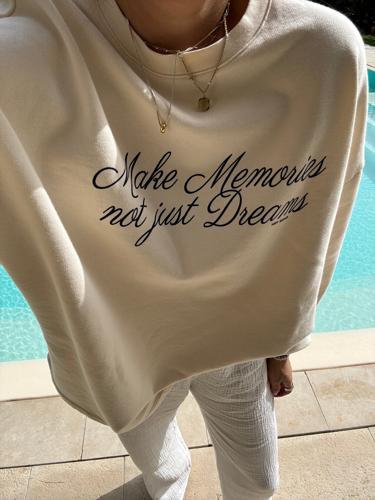 MAKE MEMORIES SWEATSHIRT