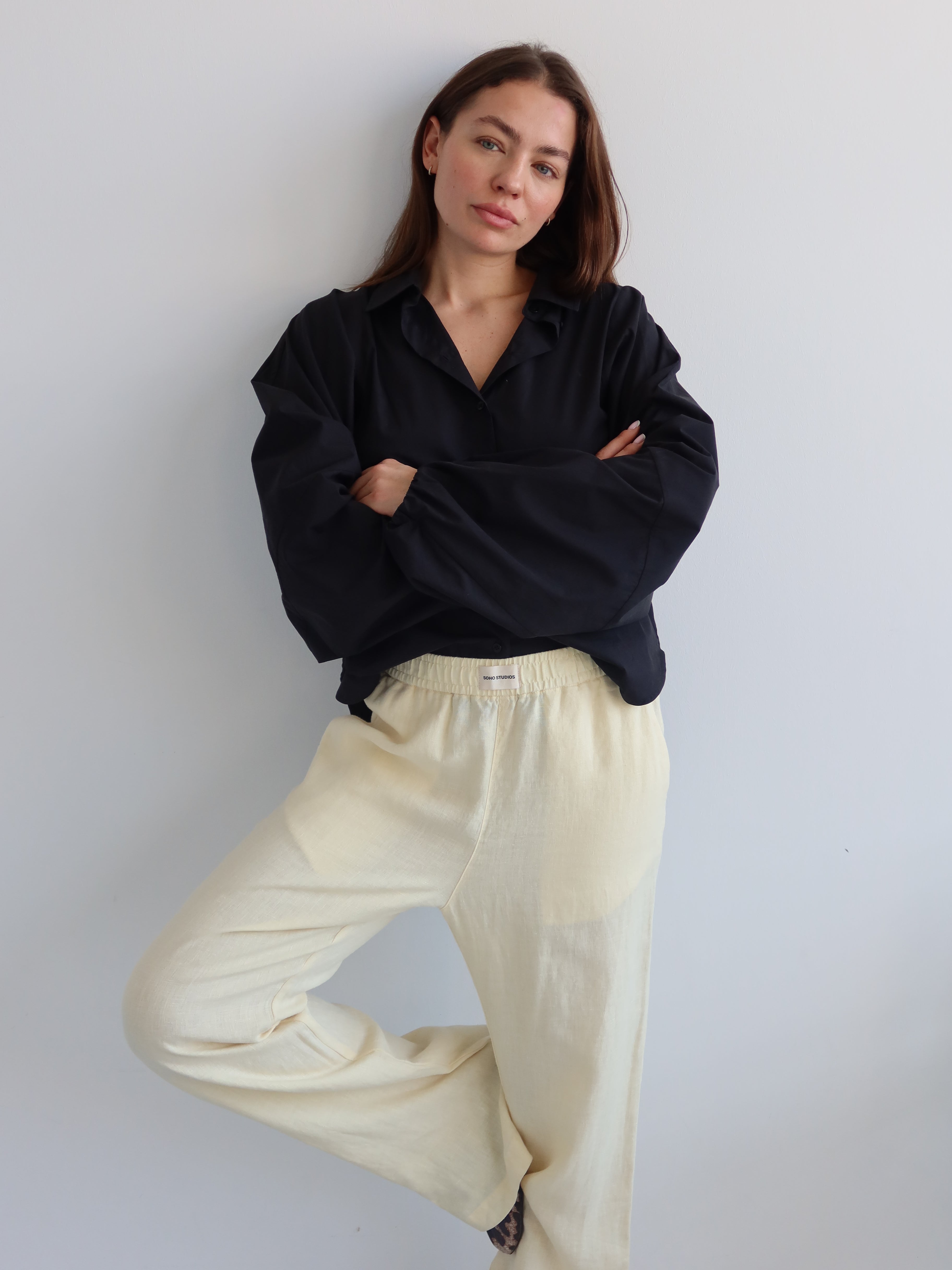 SOHO STUDIOS NOEMI VOLUME BLOUSE black