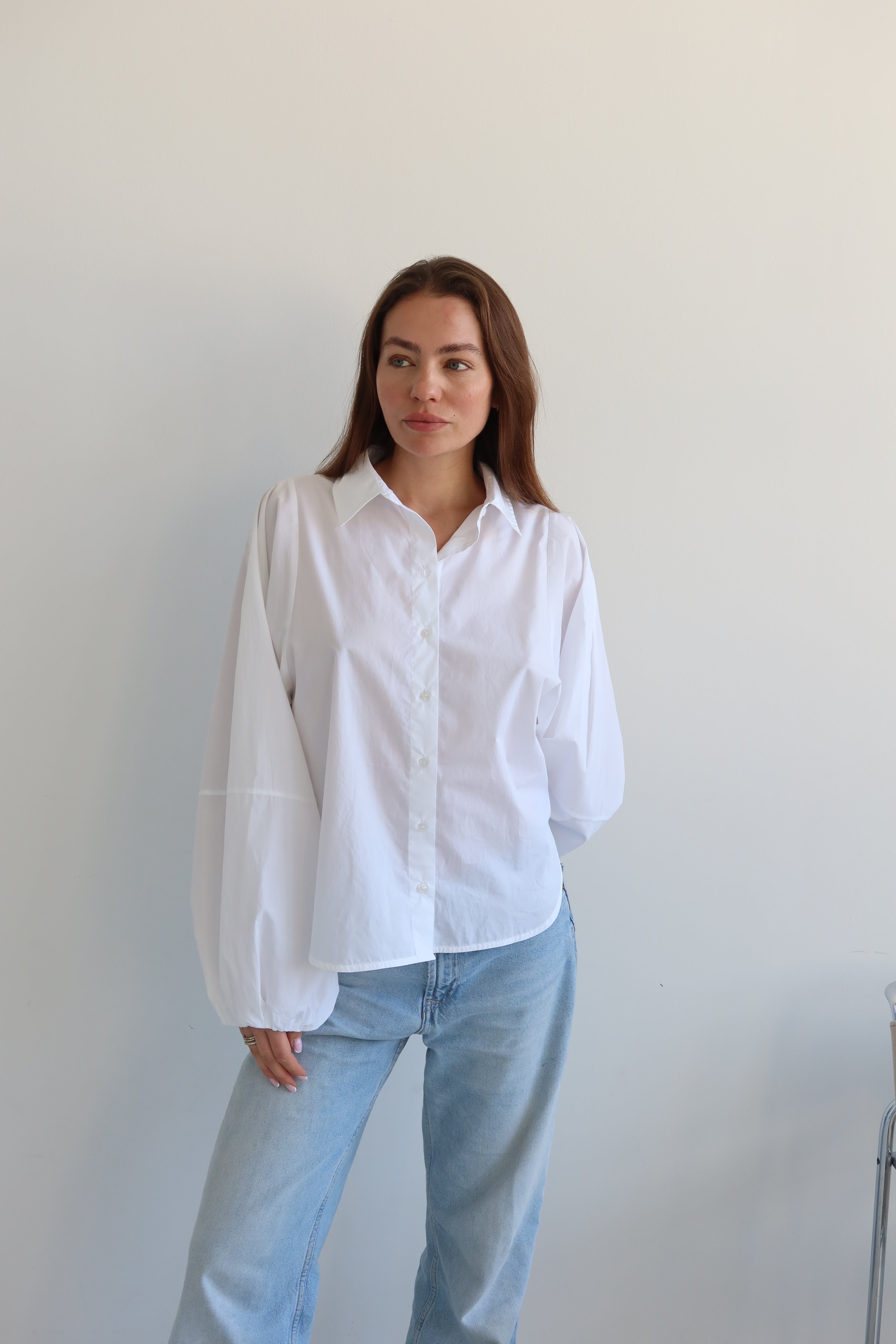 SOHO STUDIOS NOEMI VOLUME BLOUSE white
