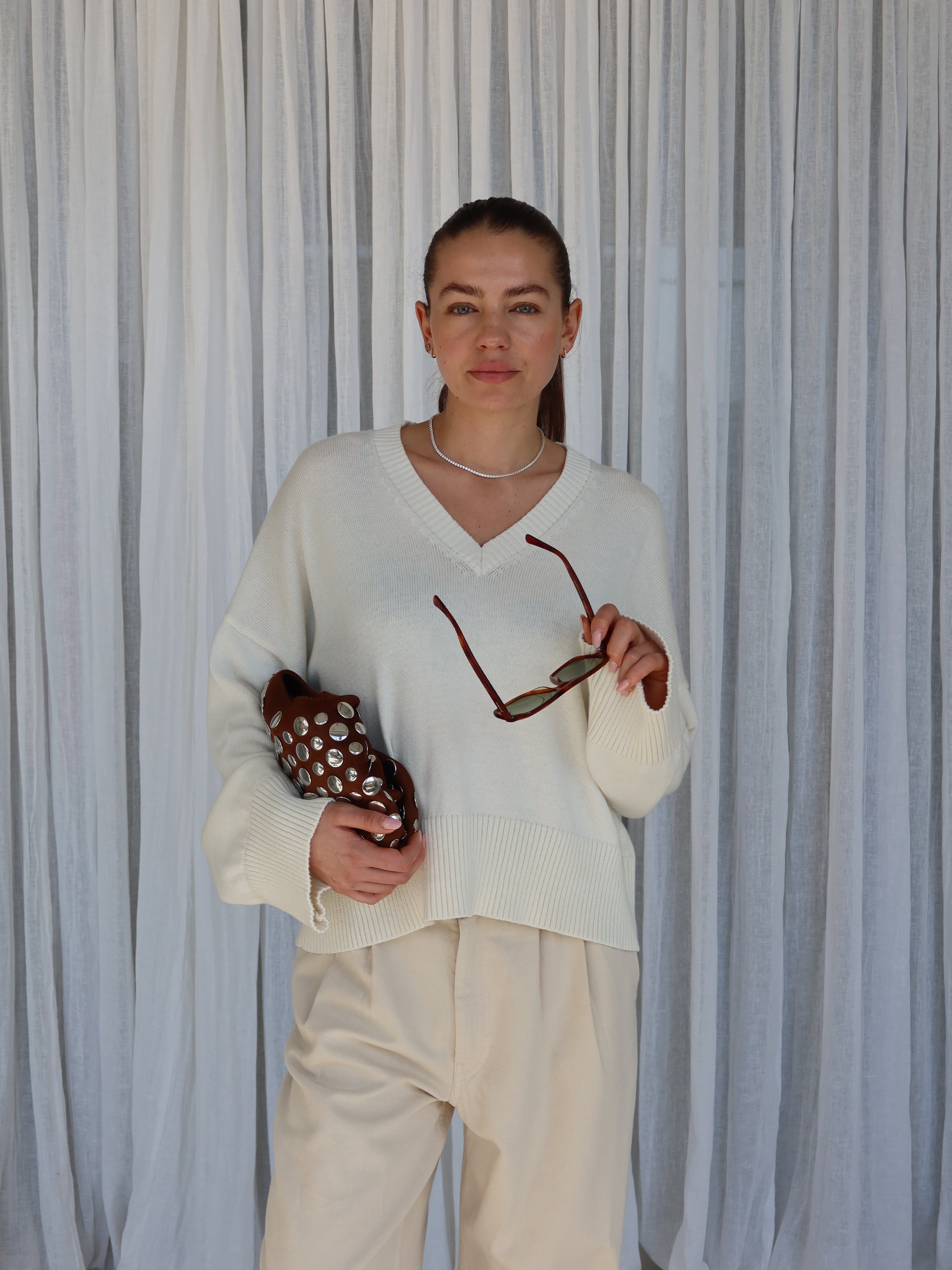 ISABELLE V-NECK offwhite