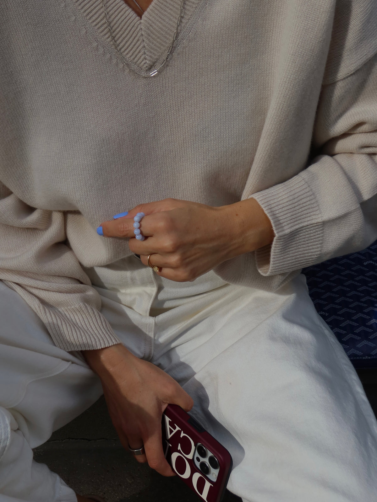 FENJA V-NECK CREME