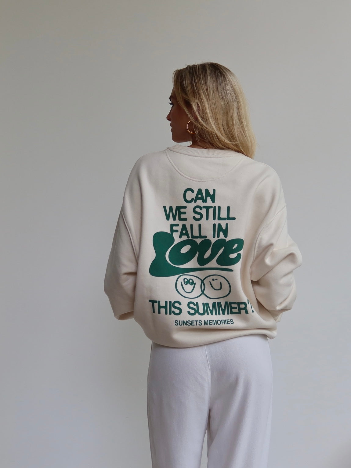 FALL IN LOVE Sweater