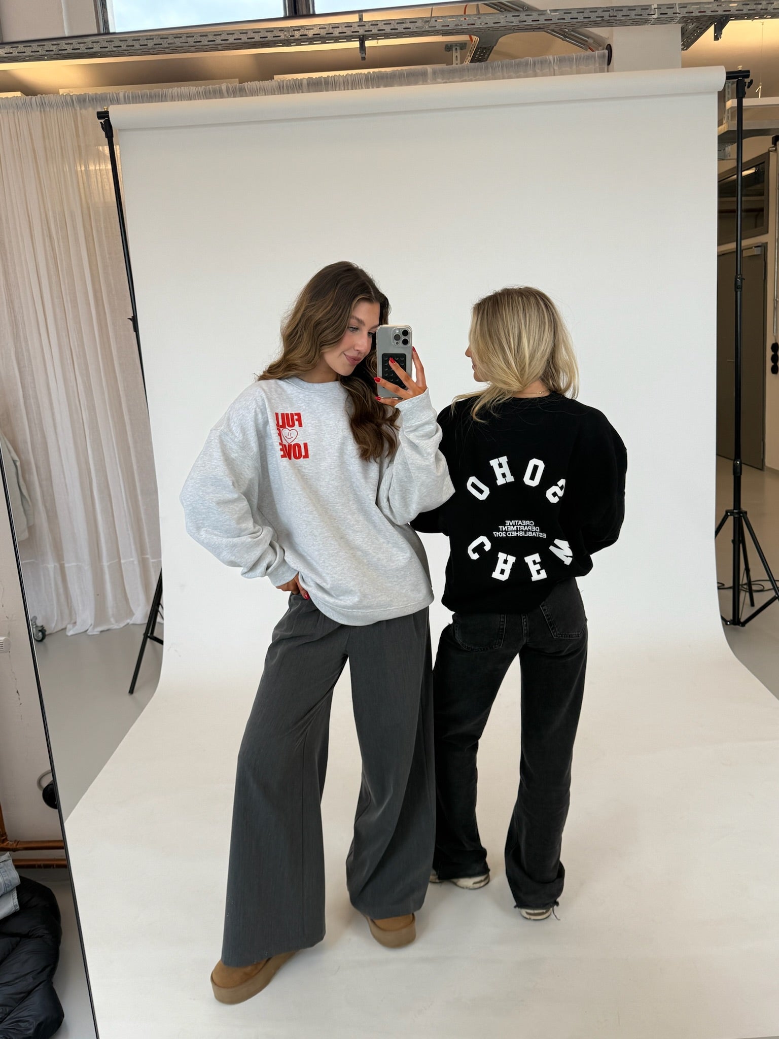 SOHO CREW Sweater