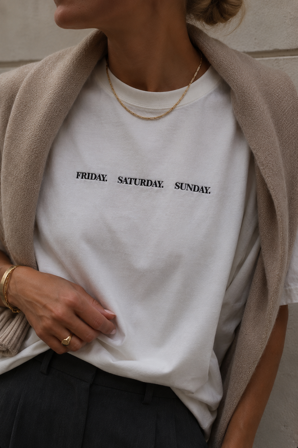 FRIDAY T-Shirt offwhite
