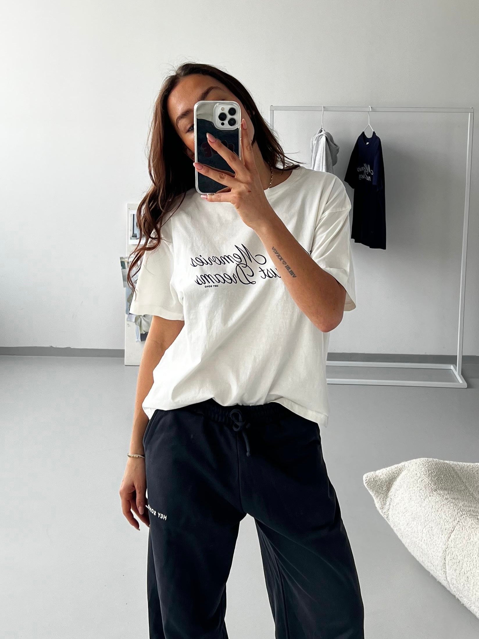 MAKE MEMORIES T-SHIRT CREME