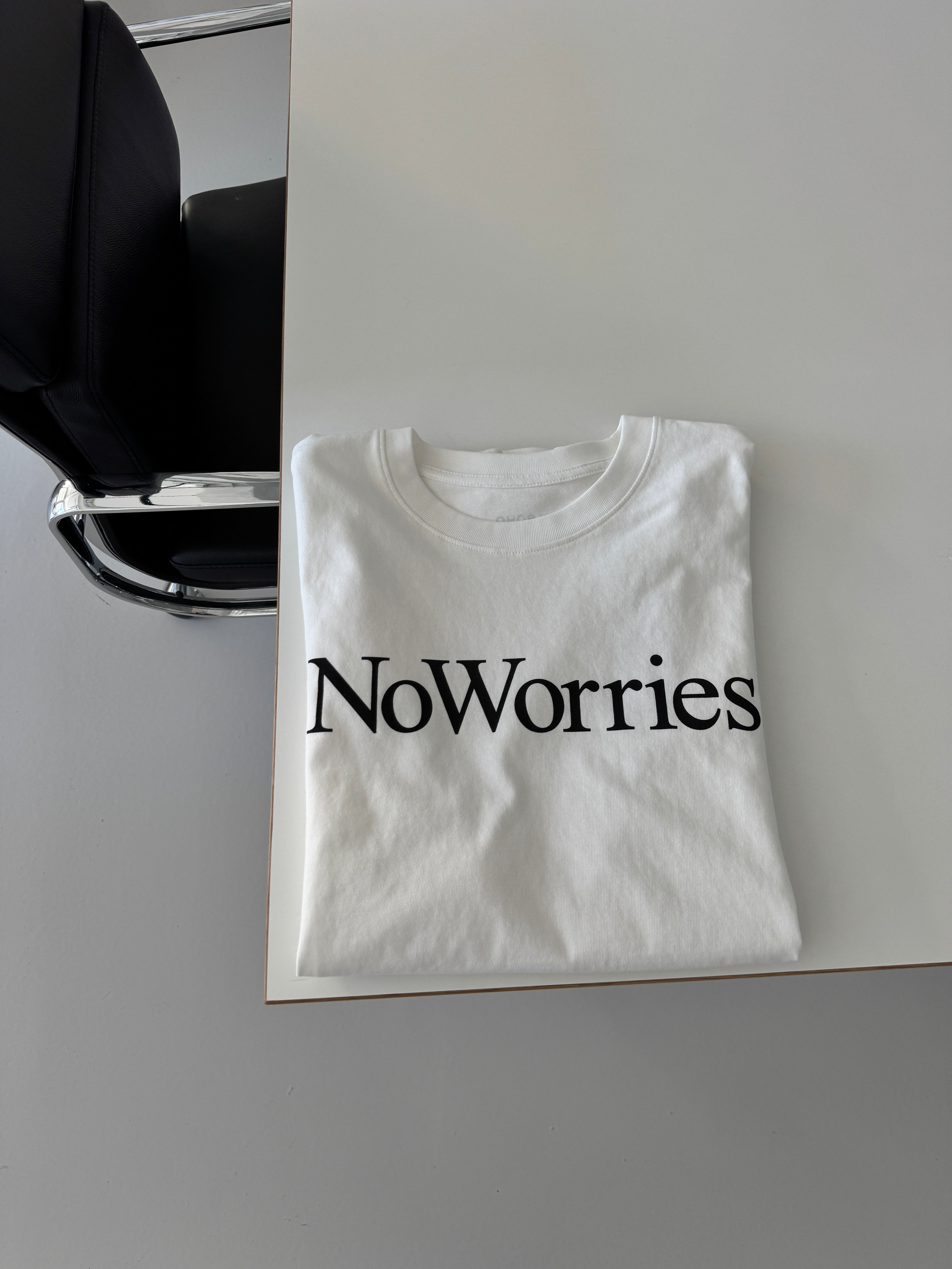 NO WORRIES T-Shirt offwhite