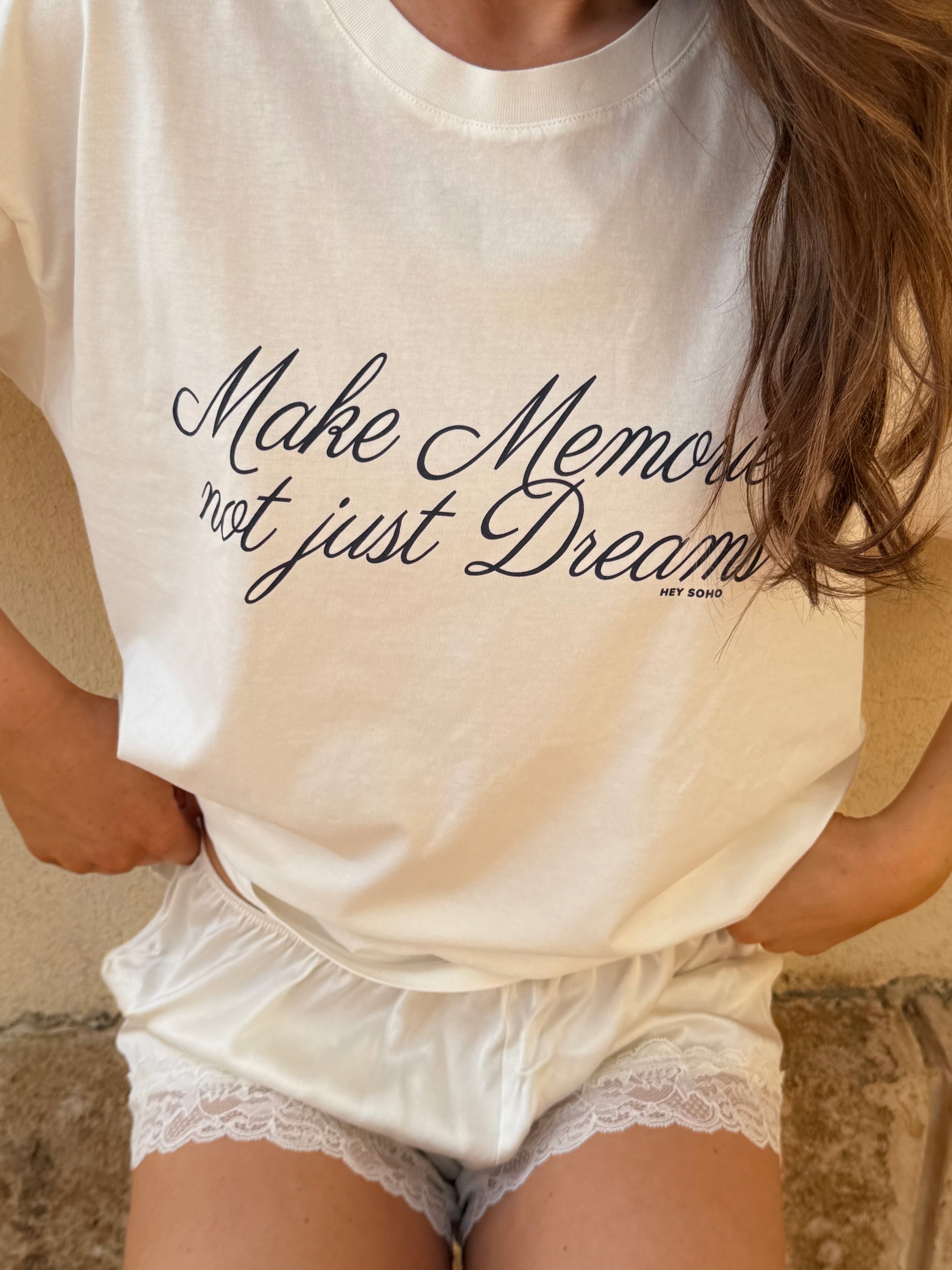MAKE MEMORIES T-SHIRT CREME