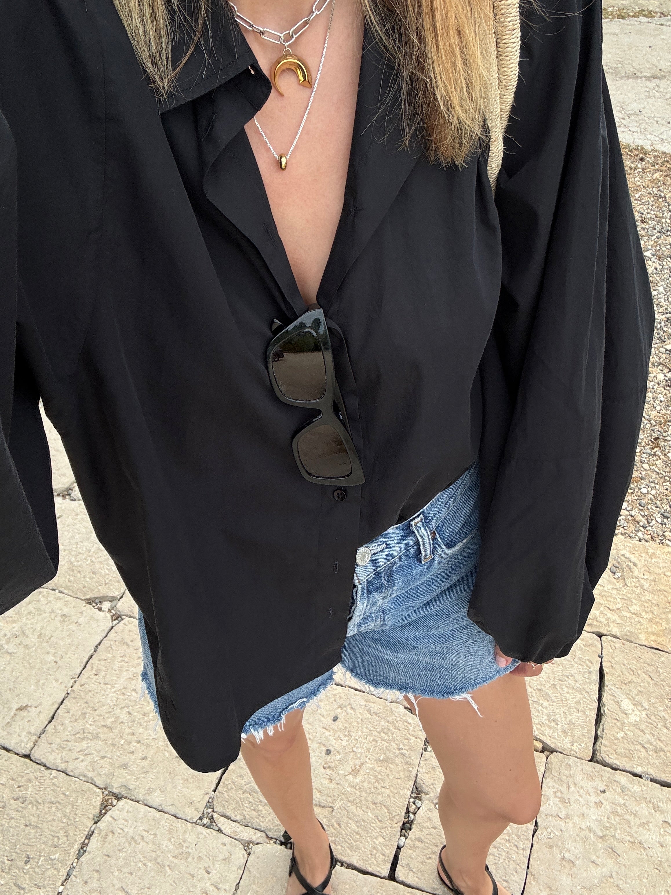 SOHO STUDIOS NOEMI VOLUME BLOUSE black