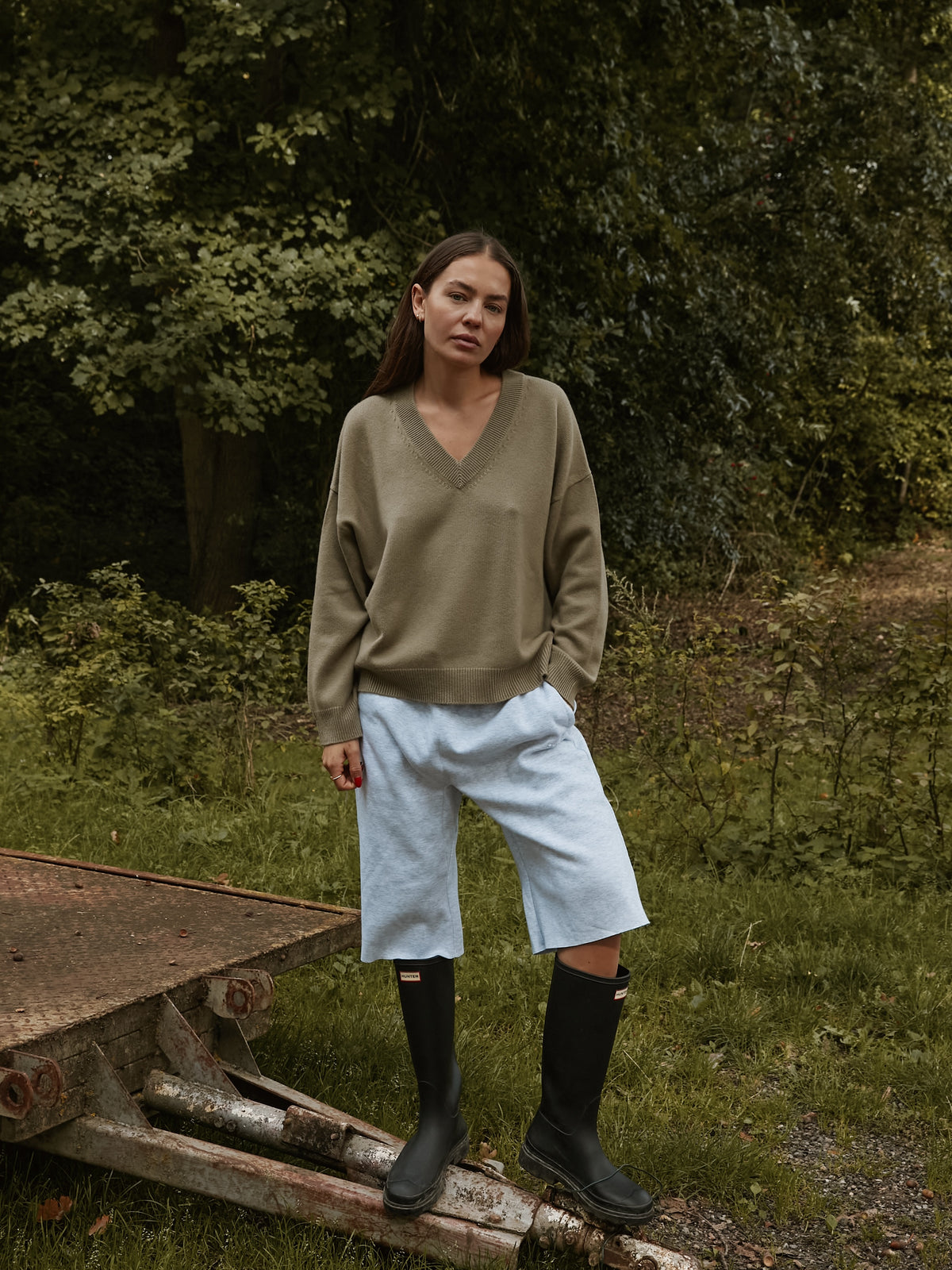 FENJA V-NECK KHAKI