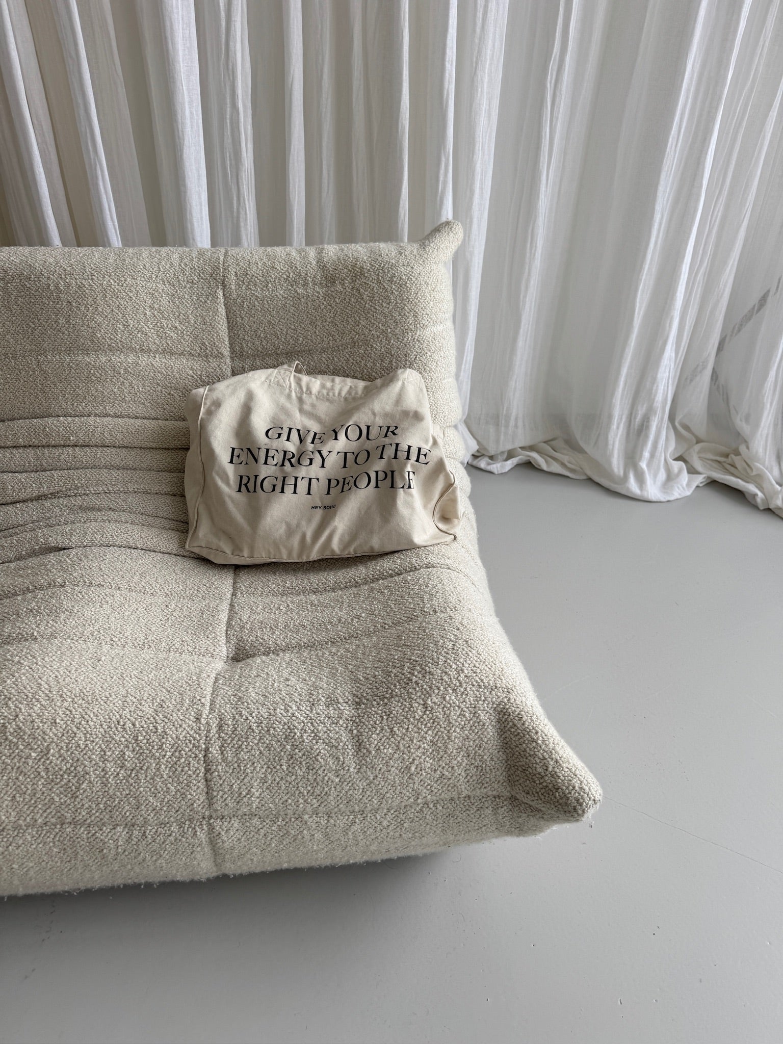 GIVE YOUR ENERGY TO THE RIGHT PEOPLE Shopper