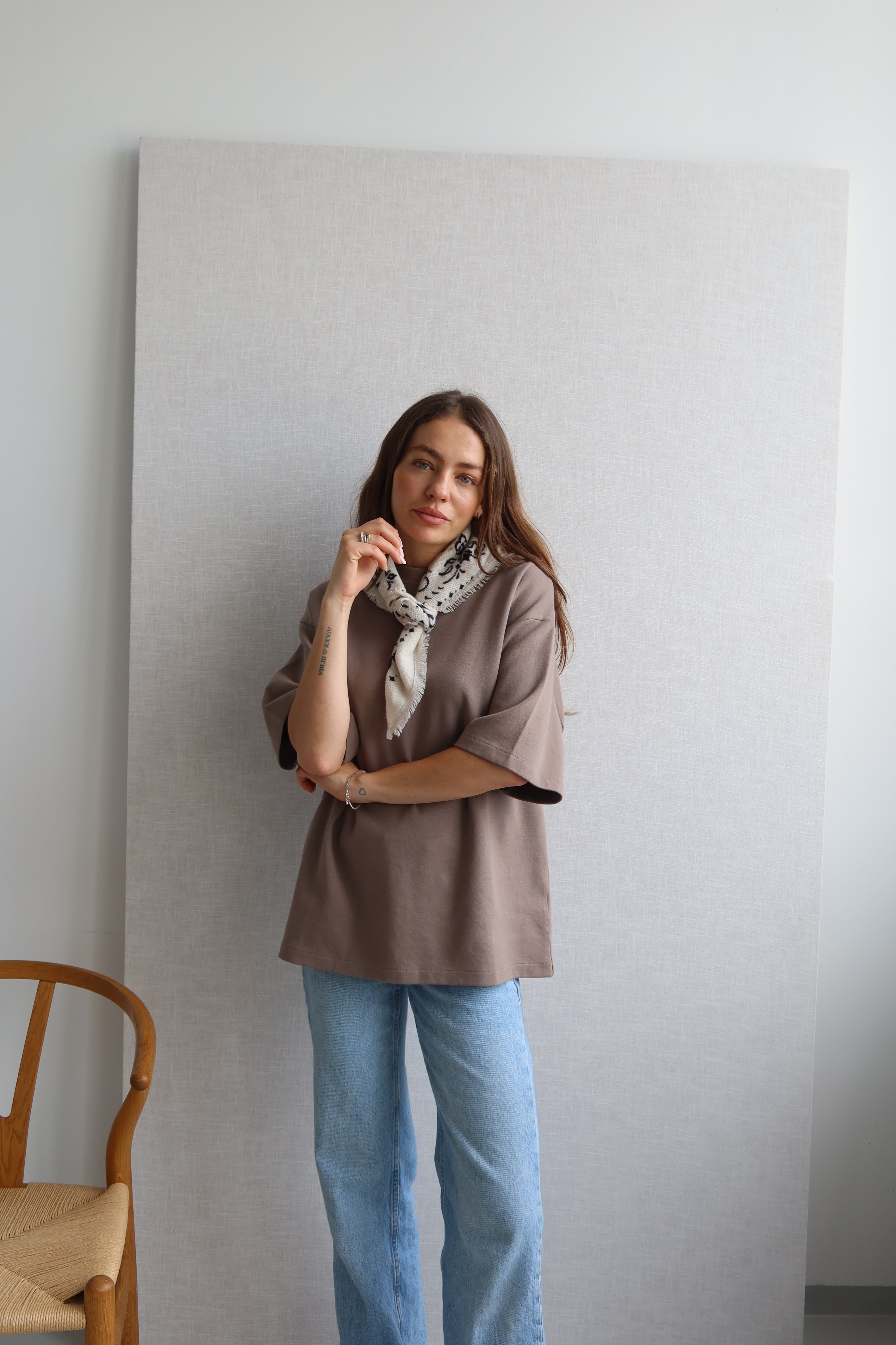 LARA SCARF TAUPE