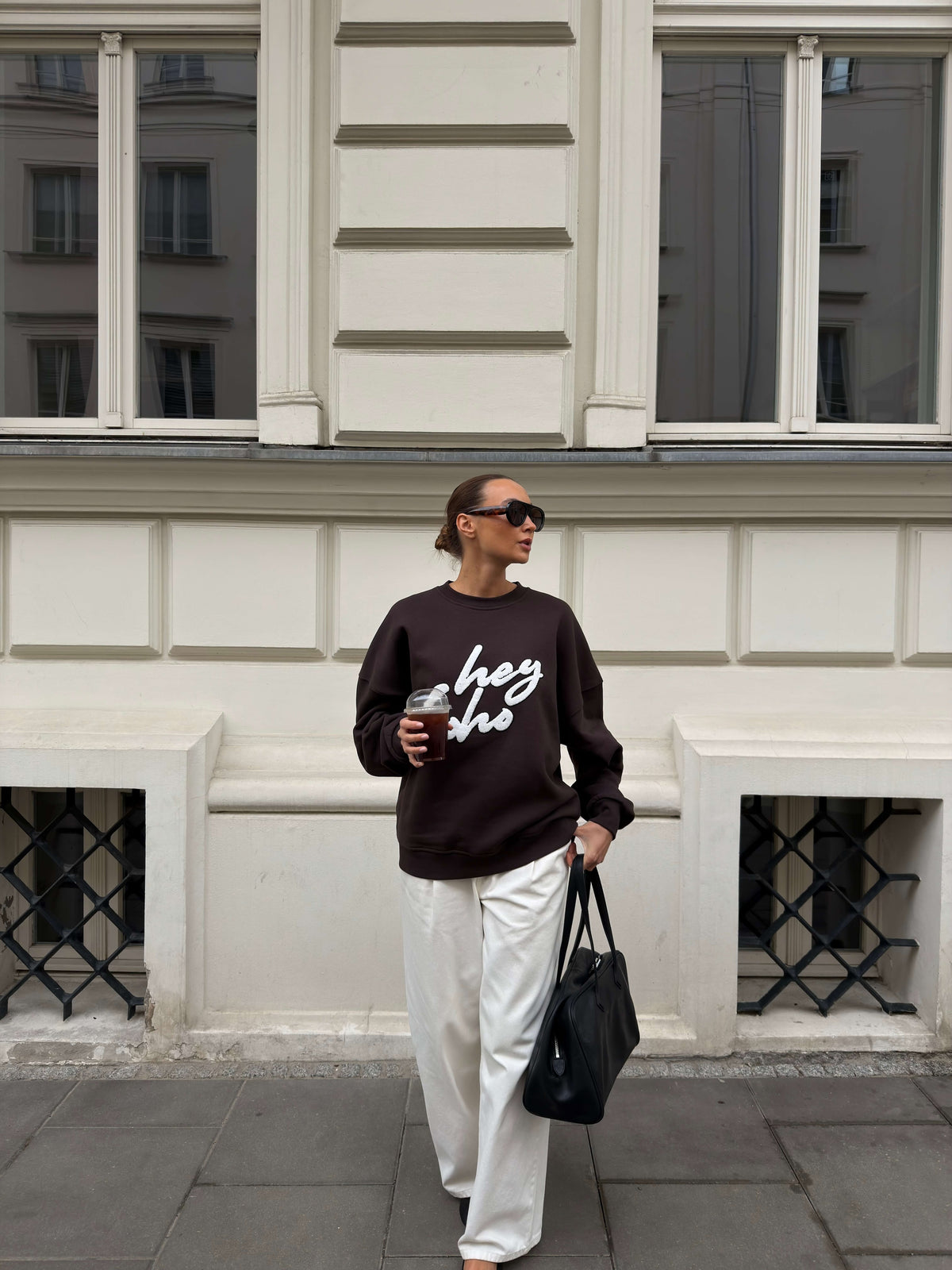HEY SOHO APPLIKATION SWEATSHIRT COFFEE BEAN