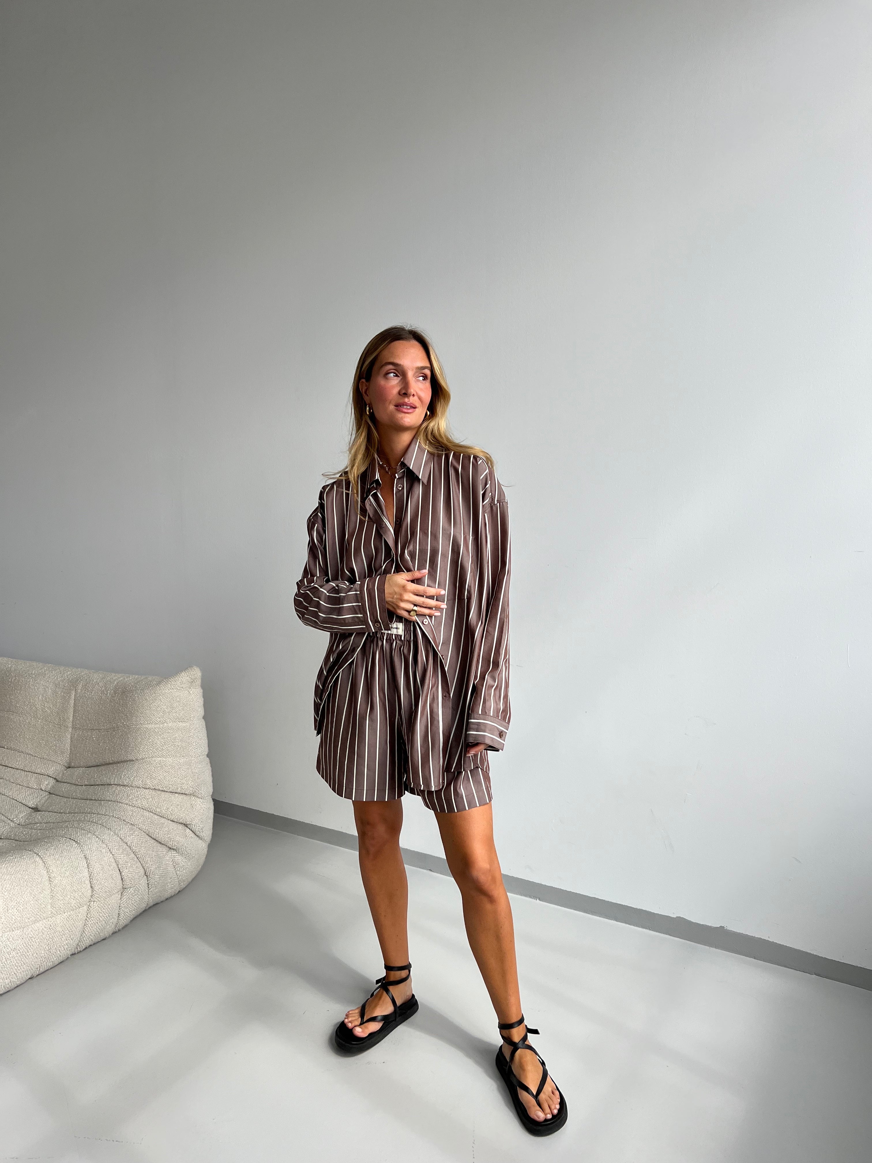 SOHO STUDIOS JUNA Shorts brown striped